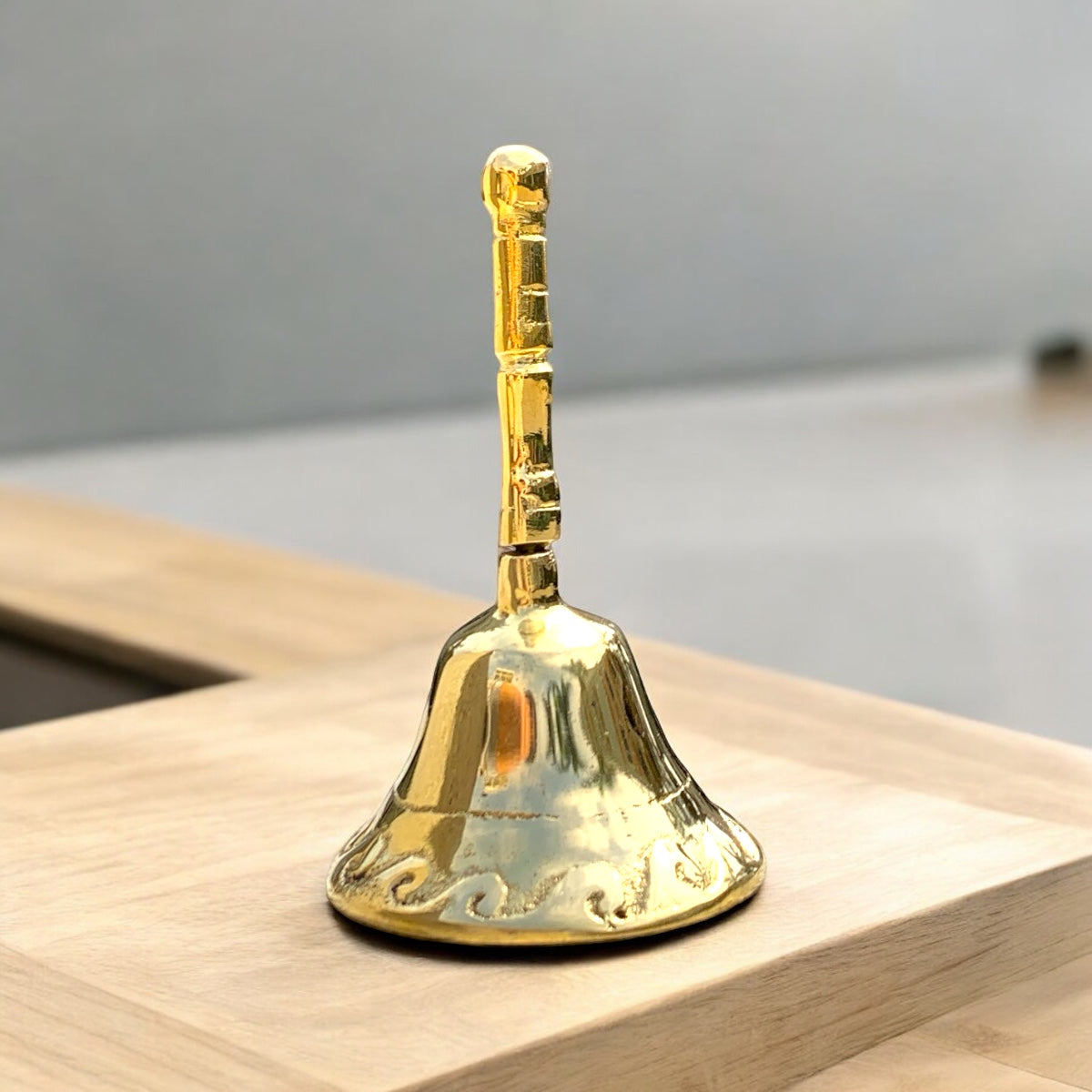 Campana de mesa en bronce fundido 10 cm - Sinfonía de los ancestros