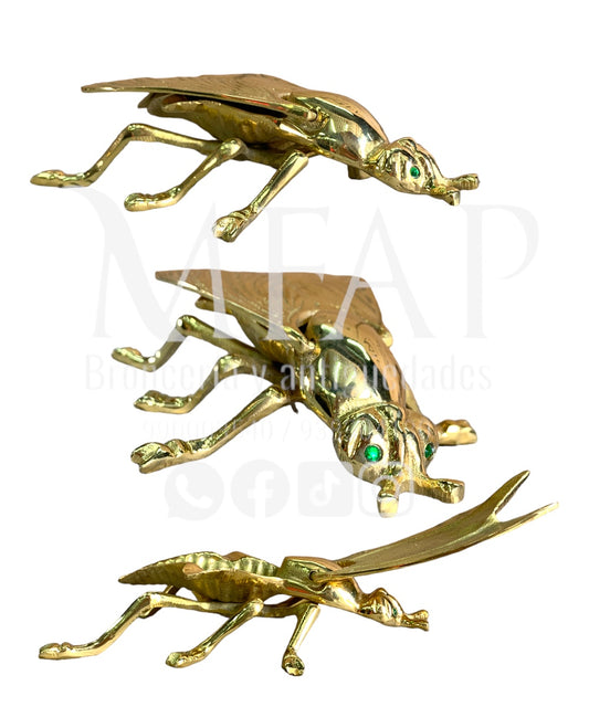 Cenicero en forma de mosca en bronce fundido 4 cm - Fuego sereno