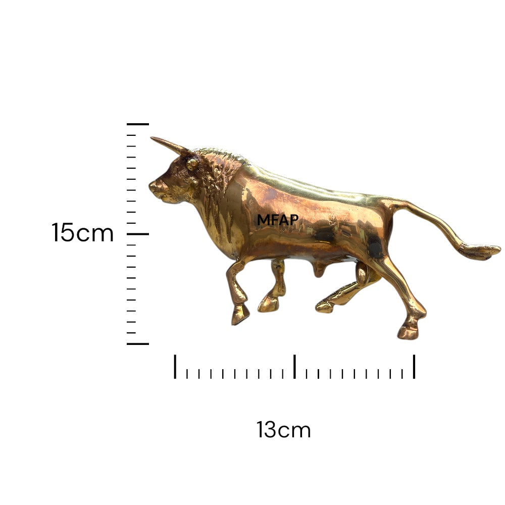 Toro bronce bravo