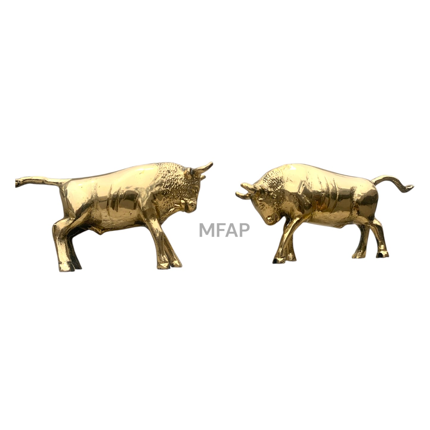 Pareja de toros al ataque / Bronce